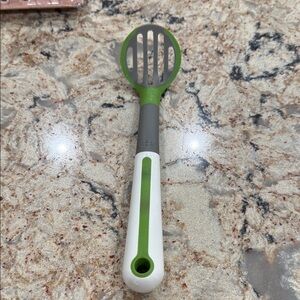 Avocado masher